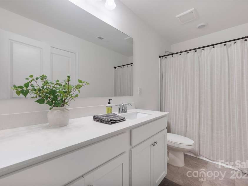 699 Kitfox Drive, Concord, NC 28027.  MLS# CAR4255513, YatesRealty ID 21411. 