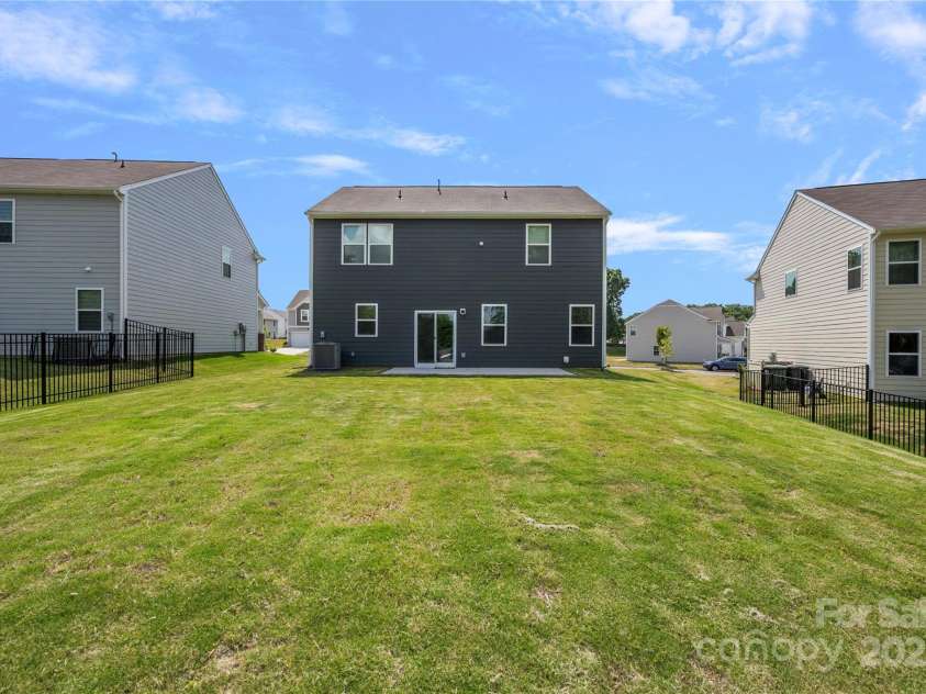 699 Kitfox Drive, Concord, NC 28027.  MLS# CAR4255513, YatesRealty ID 21411. 