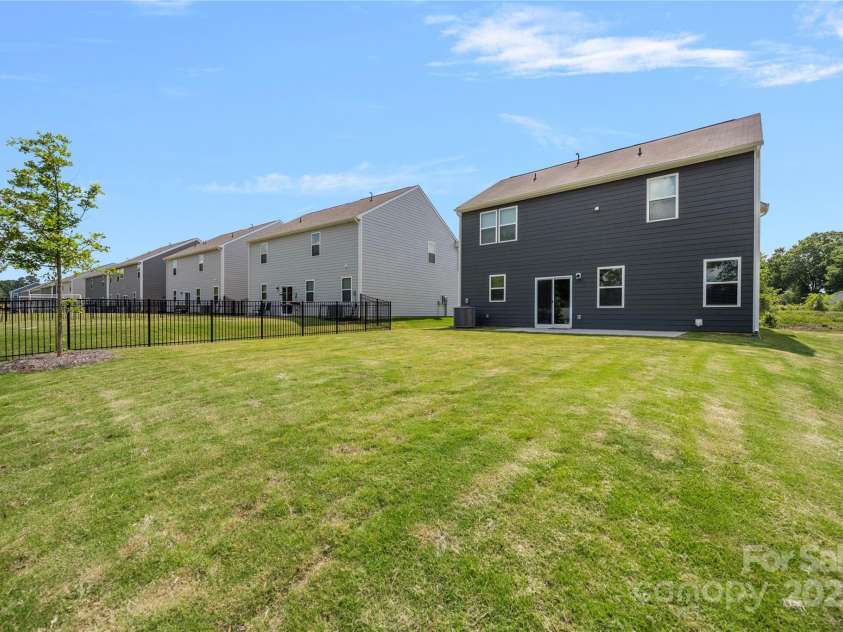 699 Kitfox Drive, Concord, NC 28027.  MLS# CAR4255513, YatesRealty ID 21411. 