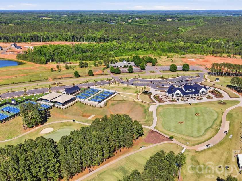 21220 Sanctuary Drive, Lancaster, SC 29720.  MLS# CAR4378601, YatesRealty ID 21413. Golf Club