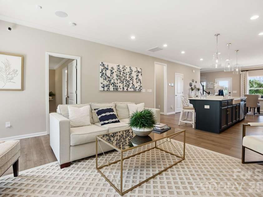 21220 Sanctuary Drive, Lancaster, SC 29720.  MLS# CAR4378601, YatesRealty ID 21413. Living Room