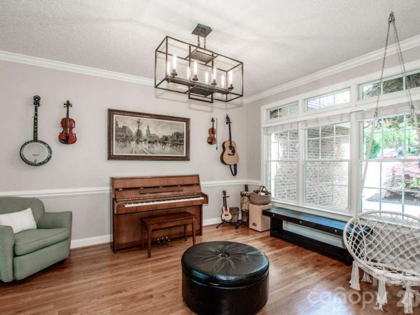 239 Pinnacle Shores Drive, Mooresville, NC 28117.  MLS# CAR4366703, YatesRealty ID 21414. 
