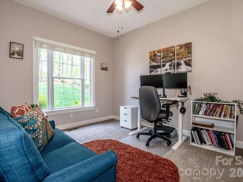 239 Pinnacle Shores Drive, Mooresville, NC 28117.  MLS# CAR4366703, YatesRealty ID 21414. 