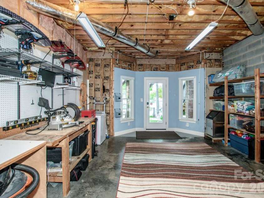239 Pinnacle Shores Drive, Mooresville, NC 28117.  MLS# CAR4366703, YatesRealty ID 21414. 
