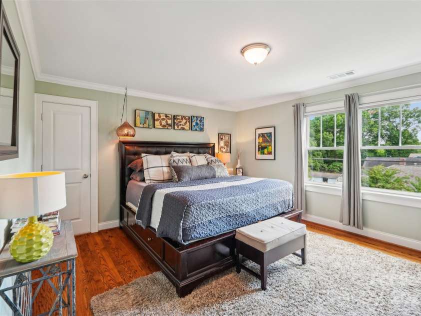 1701 Dearmon Drive, Charlotte, NC 28205.  MLS# CAR4256232, YatesRealty ID 21415. 