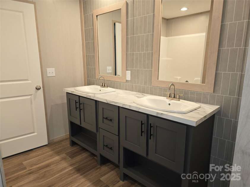 28 McGee Hill Road, Fairview, NC 28730.  MLS# CAR4234757, YatesRealty ID 21416. Primary bathroom.