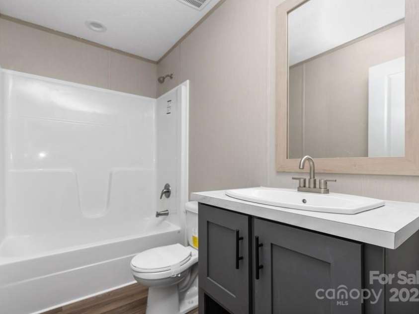 28 McGee Hill Road, Fairview, NC 28730.  MLS# CAR4234757, YatesRealty ID 21416. Simliar Photo