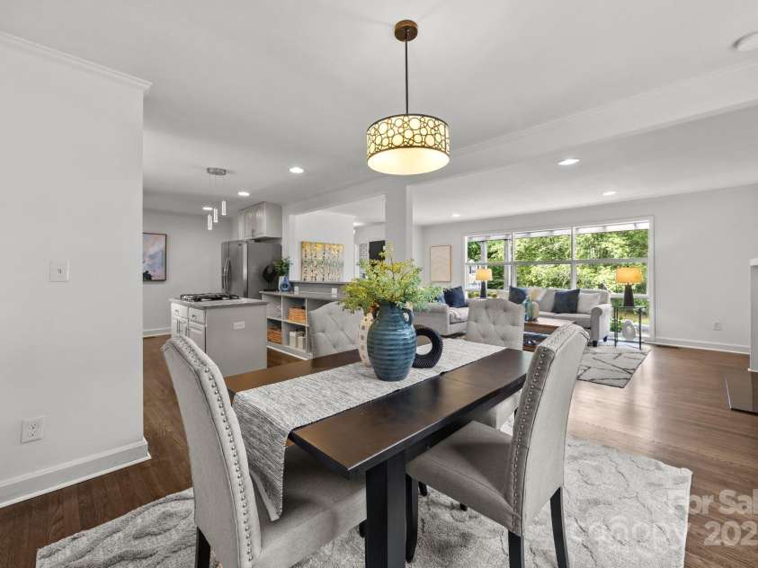 917 Dent Court, Charlotte, NC 28210.  MLS# CAR4259659, YatesRealty ID 21417. 