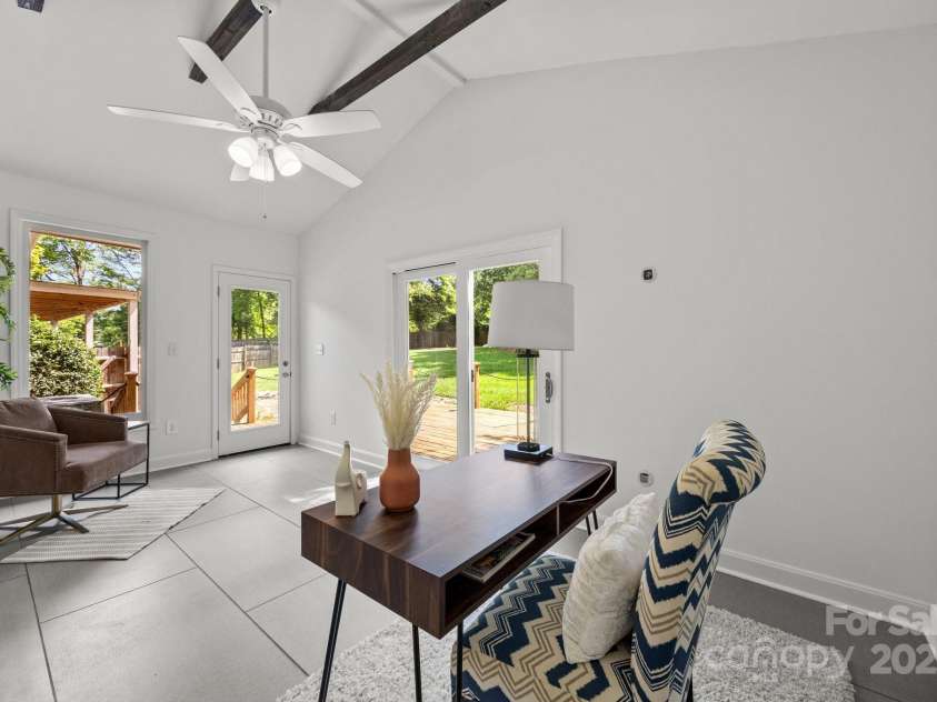 917 Dent Court, Charlotte, NC 28210.  MLS# CAR4259659, YatesRealty ID 21417. 