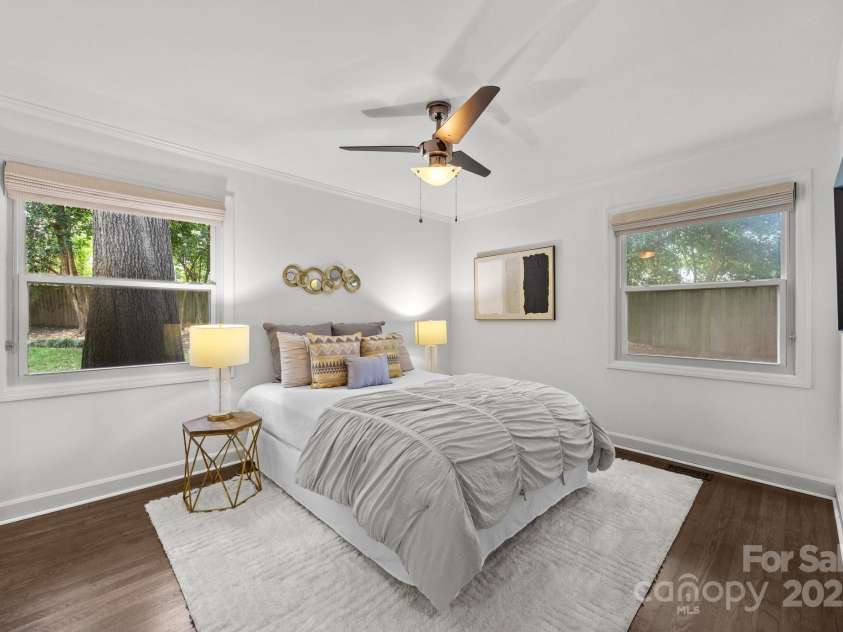 917 Dent Court, Charlotte, NC 28210.  MLS# CAR4259659, YatesRealty ID 21417. 