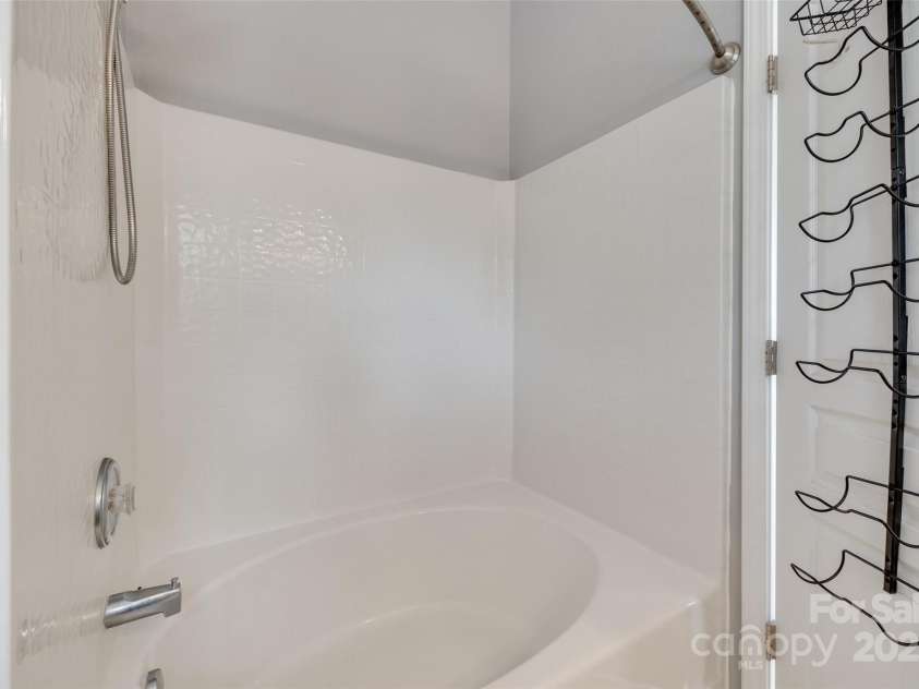 228 Dawn Mist Lane, Fort Mill, SC 29708.  MLS# CAR4263580, YatesRealty ID 21418. 