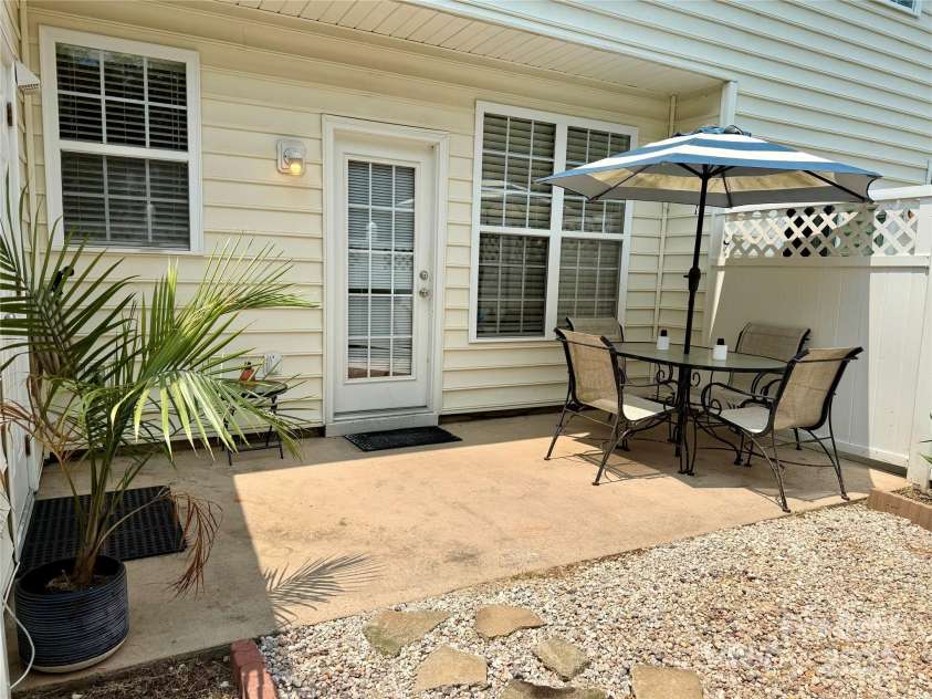 228 Dawn Mist Lane, Fort Mill, SC 29708.  MLS# CAR4263580, YatesRealty ID 21418. 