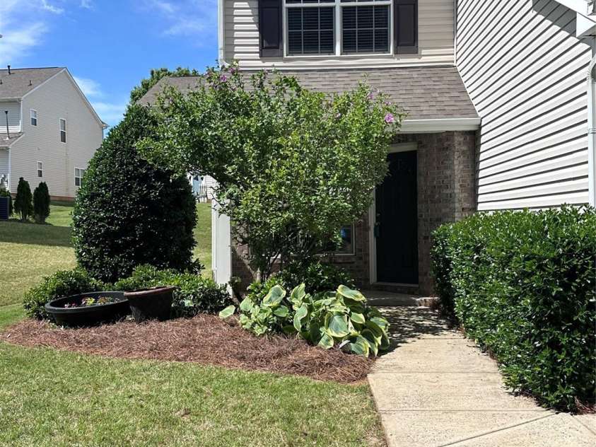 12222 Stratfield Place Circle, Pineville, NC 28134.  MLS# CAR4260155, YatesRealty ID 21419. 