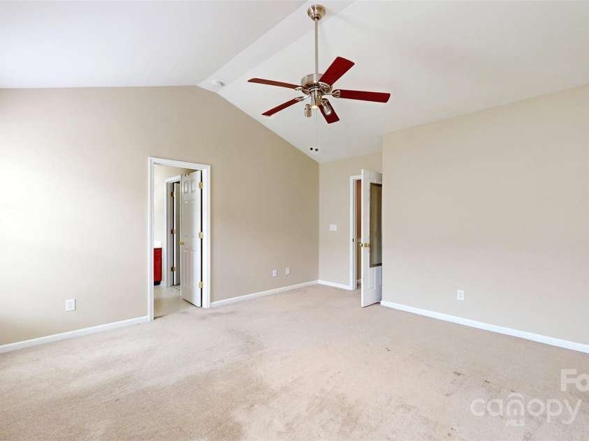 12222 Stratfield Place Circle, Pineville, NC 28134.  MLS# CAR4260155, YatesRealty ID 21419. 