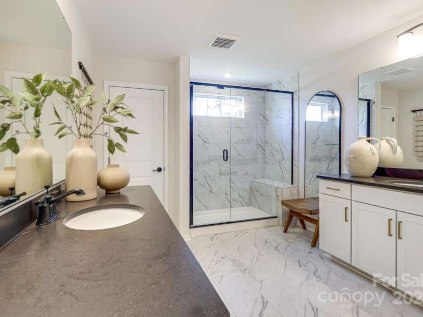 2033 Bayou Trace Drive, Charlotte, NC 28262.  MLS# CAR4196283, YatesRealty ID 2142. Photo Representation