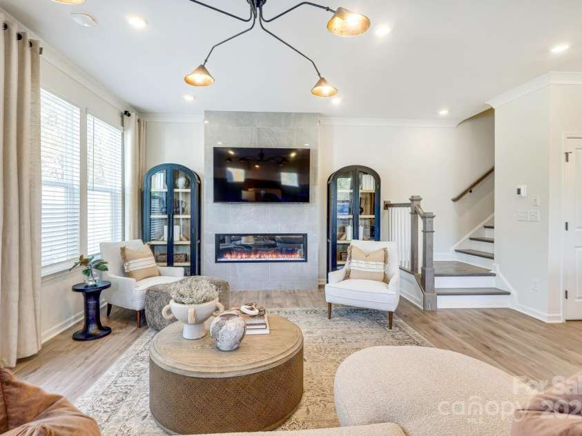 2033 Bayou Trace Drive, Charlotte, NC 28262.  MLS# CAR4196283, YatesRealty ID 2142. Photo Representation