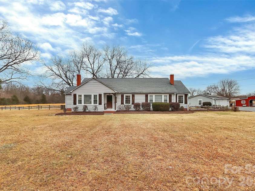 5619 Highway 218 Highway, Monroe, NC 28110.  MLS# CAR4345483, YatesRealty ID 2142. 