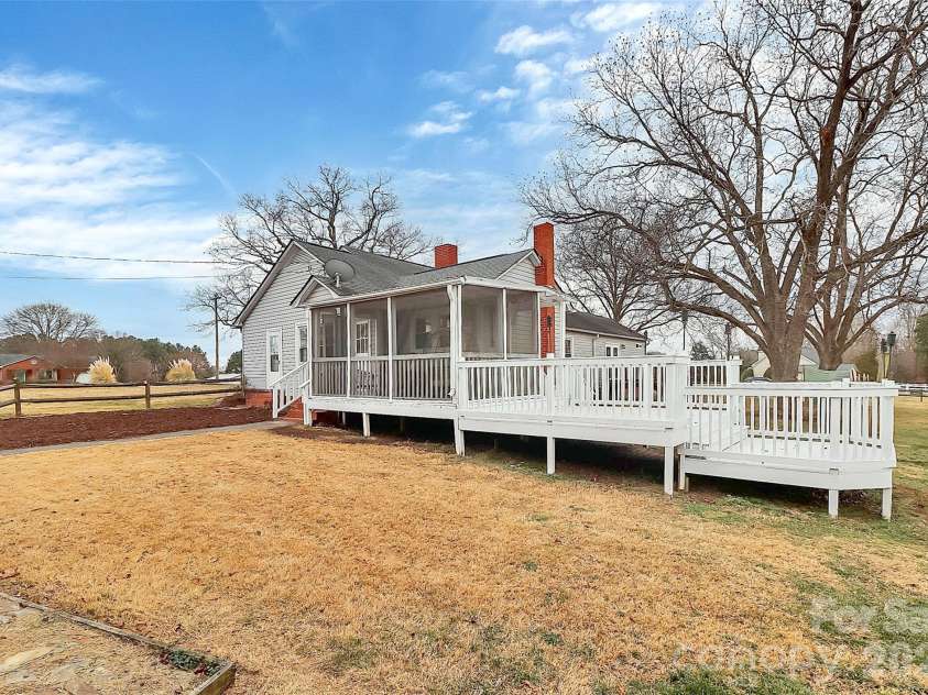 5619 Highway 218 Highway, Monroe, NC 28110.  MLS# CAR4345483, YatesRealty ID 2142. 