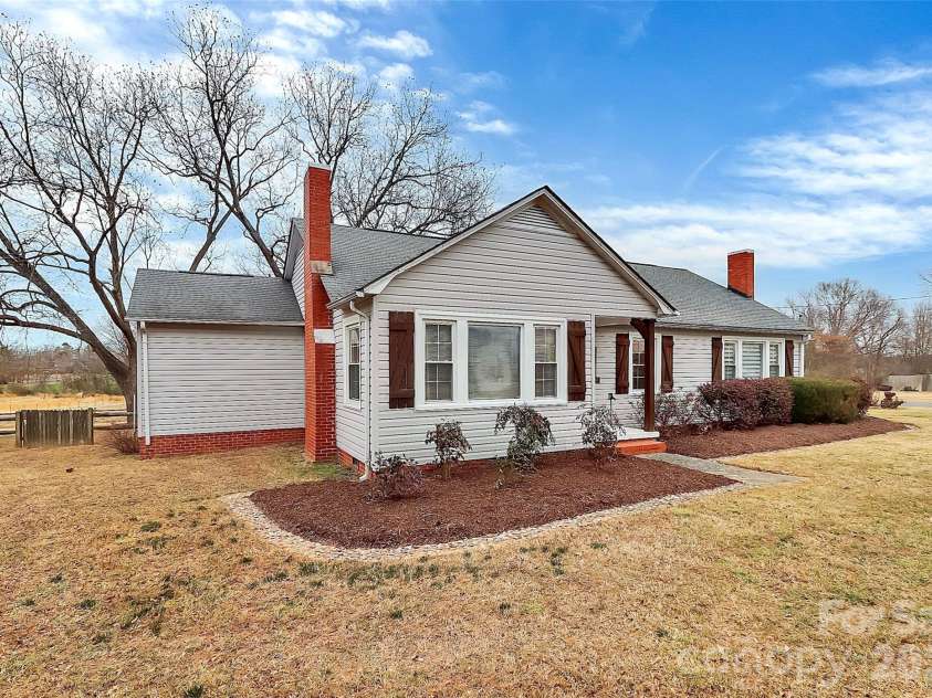 5619 Highway 218 Highway, Monroe, NC 28110.  MLS# CAR4345483, YatesRealty ID 2142. 