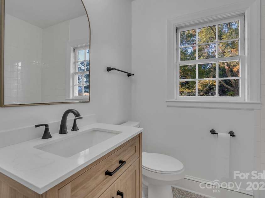 4315 Gibbon Road, Charlotte, NC 28269.  MLS# CAR4267315, YatesRealty ID 21420. 