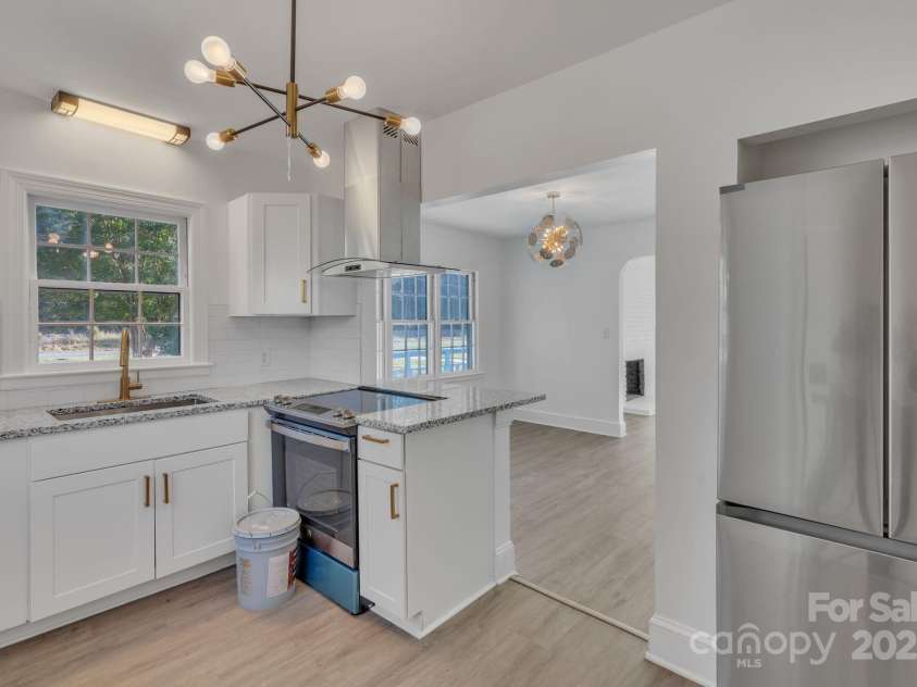 4315 Gibbon Road, Charlotte, NC 28269.  MLS# CAR4267315, YatesRealty ID 21420. 