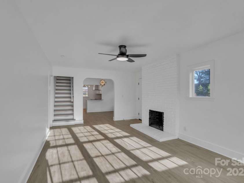 4315 Gibbon Road, Charlotte, NC 28269.  MLS# CAR4267315, YatesRealty ID 21420. 