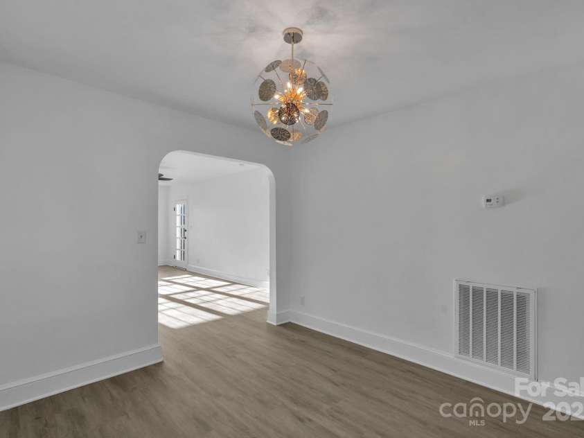 4315 Gibbon Road, Charlotte, NC 28269.  MLS# CAR4267315, YatesRealty ID 21420. 