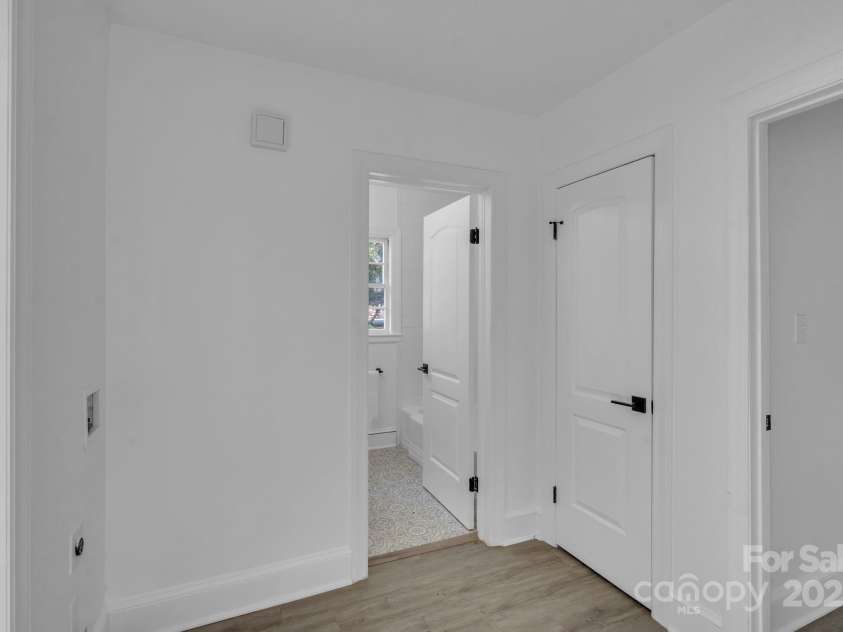 4315 Gibbon Road, Charlotte, NC 28269.  MLS# CAR4267315, YatesRealty ID 21420. 