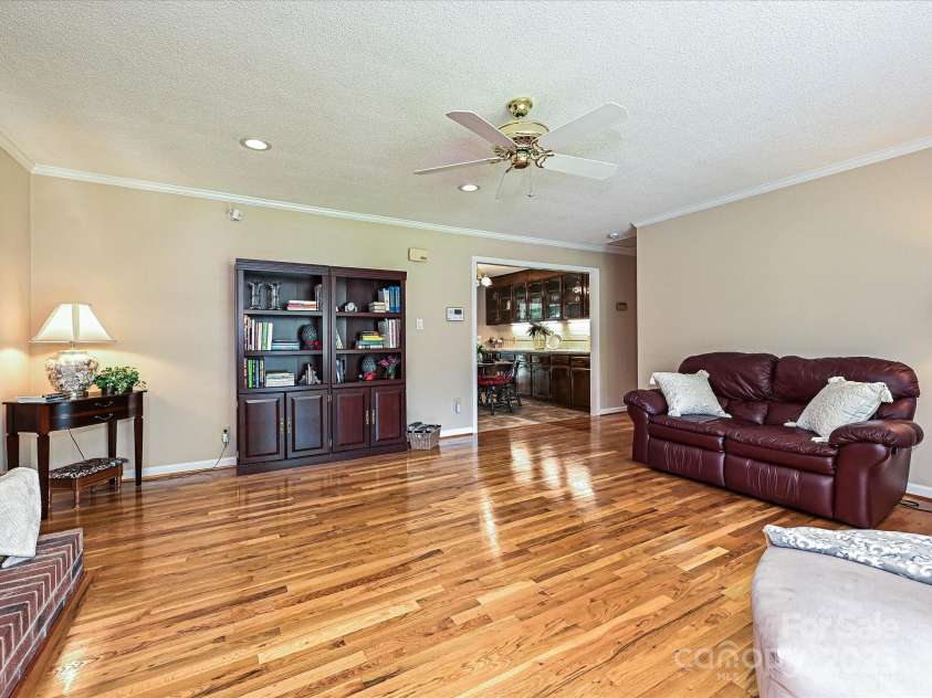 407 Buckoak Street, Stanley, NC 28164.  MLS# CAR4261015, YatesRealty ID 21421. 