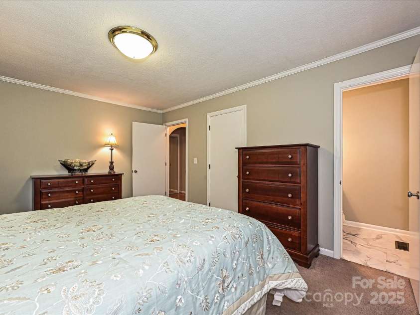 407 Buckoak Street, Stanley, NC 28164.  MLS# CAR4261015, YatesRealty ID 21421. 