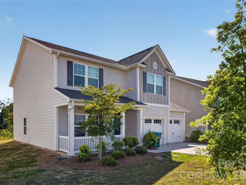 6013 Santee River Way, Belmont, NC 28012.  MLS# CAR4378467, YatesRealty ID 21421. 