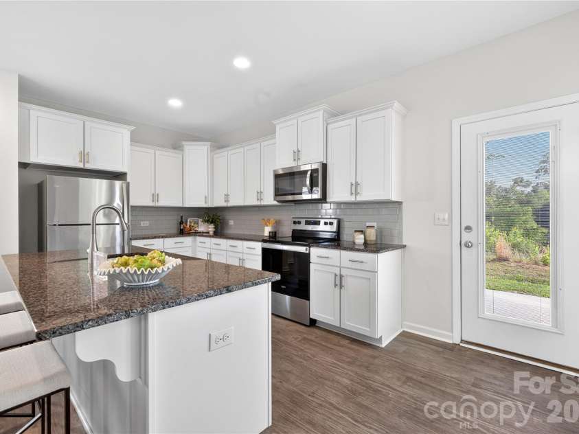 6013 Santee River Way, Belmont, NC 28012.  MLS# CAR4378467, YatesRealty ID 21421. 