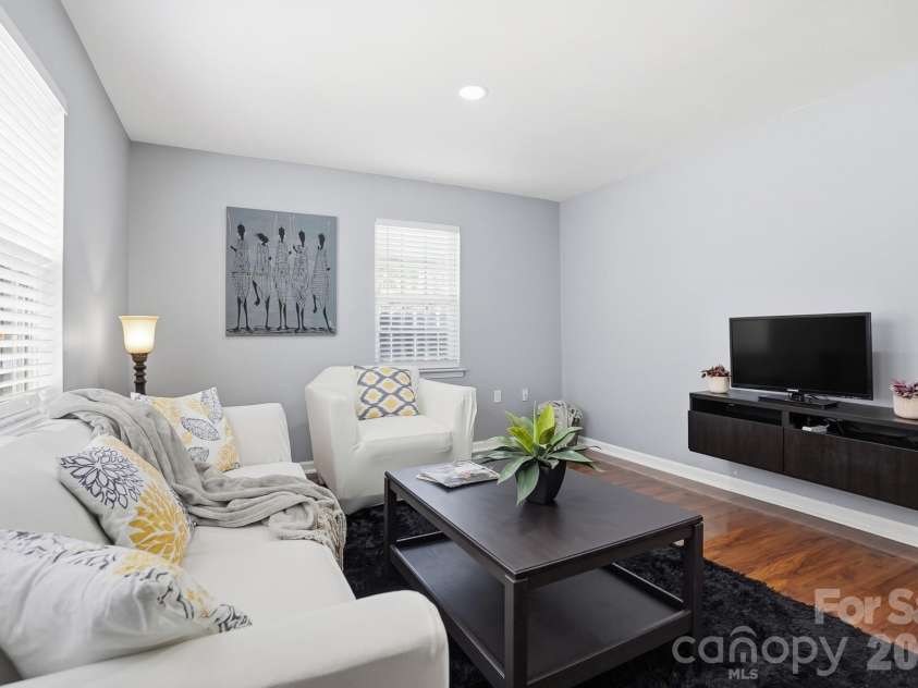 906 Key Street, Charlotte, NC 28208.  MLS# CAR4371641, YatesRealty ID 21423. 
