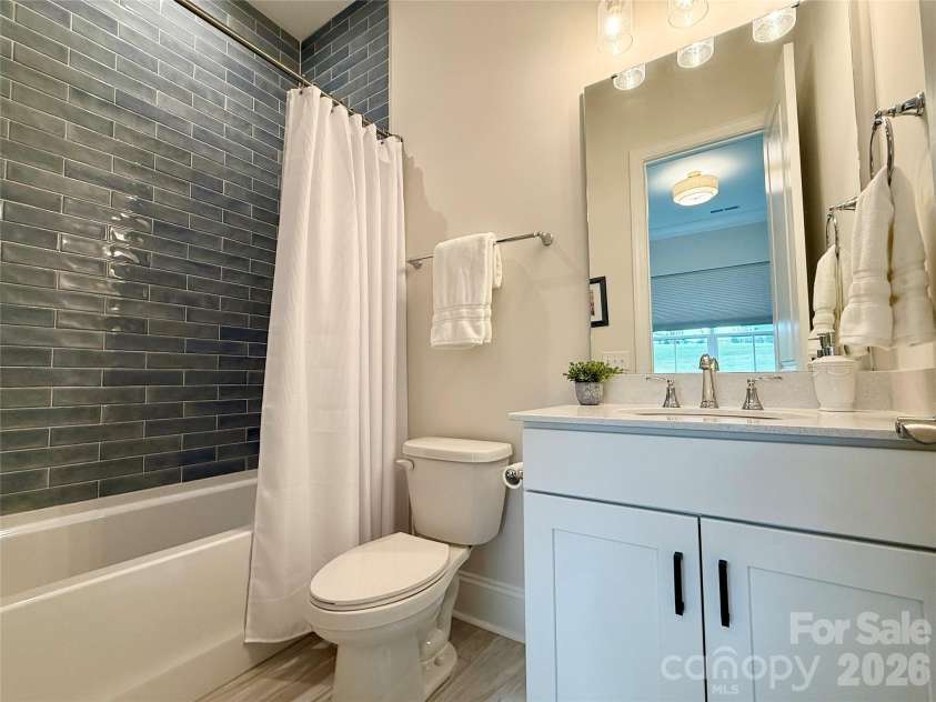 805 Lakeforest Drive, Belmont, NC 28012.  MLS# CAR4367985, YatesRealty ID 21424. Guest Suite Bathroom