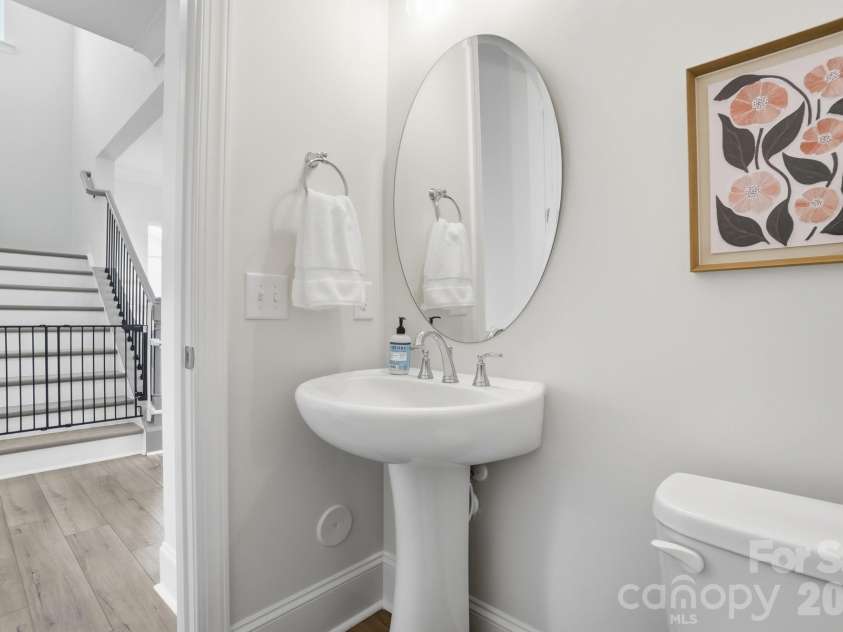 805 Lakeforest Drive, Belmont, NC 28012.  MLS# CAR4367985, YatesRealty ID 21424. Perfectly Placed Powder Room