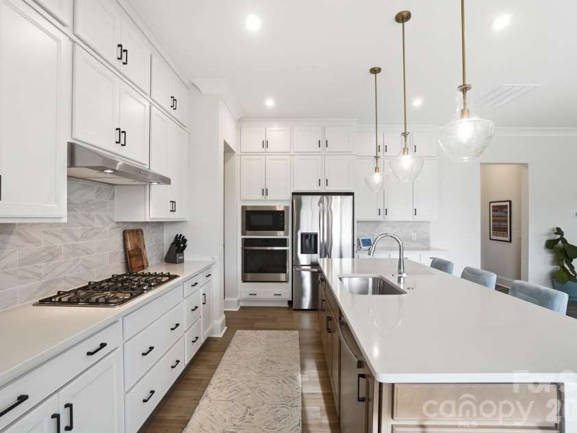 805 Lakeforest Drive, Belmont, NC 28012.  MLS# CAR4367985, YatesRealty ID 21424. So Functional & So Much Storage