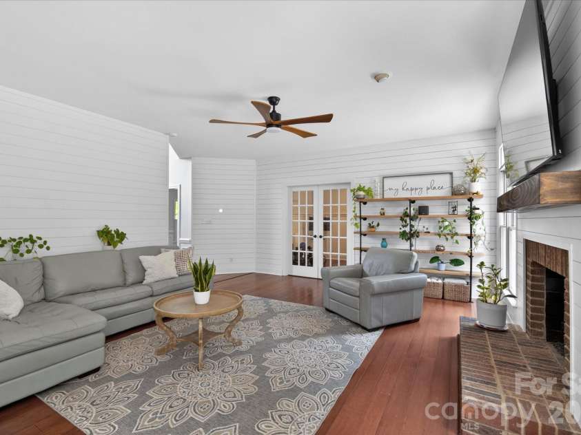 10900 Jordan Rae Lane, Charlotte, NC 28277.  MLS# CAR4379001, YatesRealty ID 21425. 