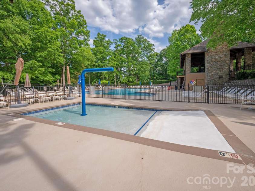 10900 Jordan Rae Lane, Charlotte, NC 28277.  MLS# CAR4379001, YatesRealty ID 21425. 