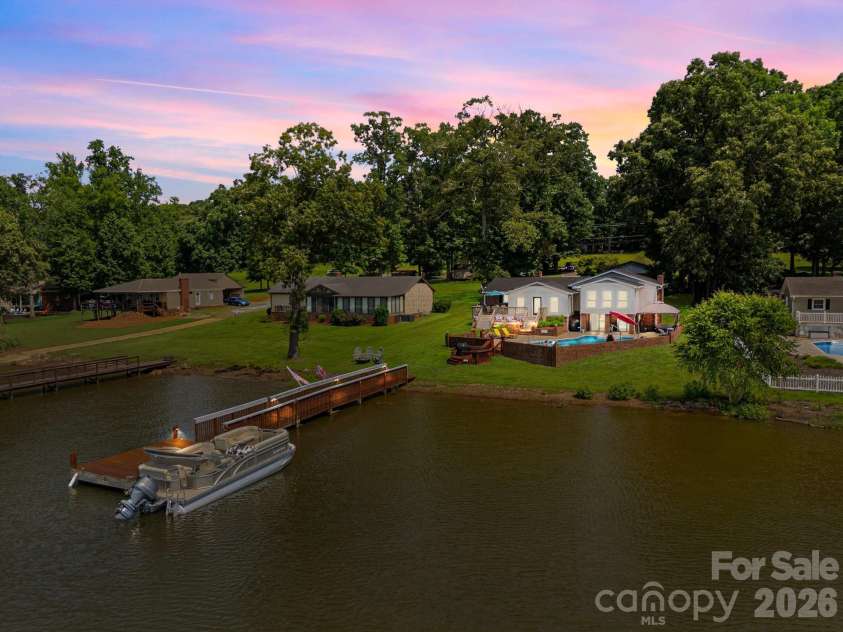 1017 Holloway Church Road, Lexington, NC 27292.  MLS# CAR4266201, YatesRealty ID 21426. 