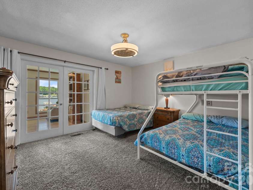 1017 Holloway Church Road, Lexington, NC 27292.  MLS# CAR4266201, YatesRealty ID 21426. 