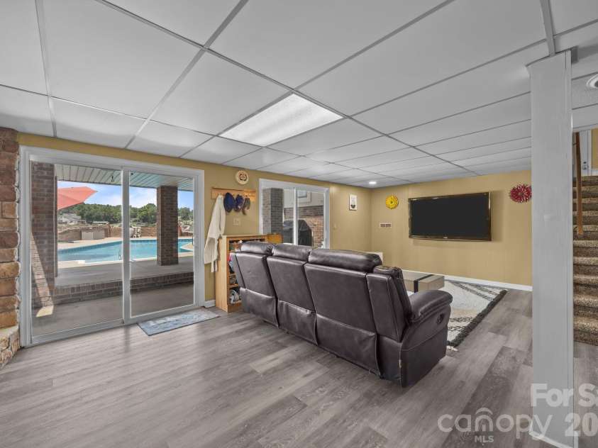 1017 Holloway Church Road, Lexington, NC 27292.  MLS# CAR4266201, YatesRealty ID 21426. 