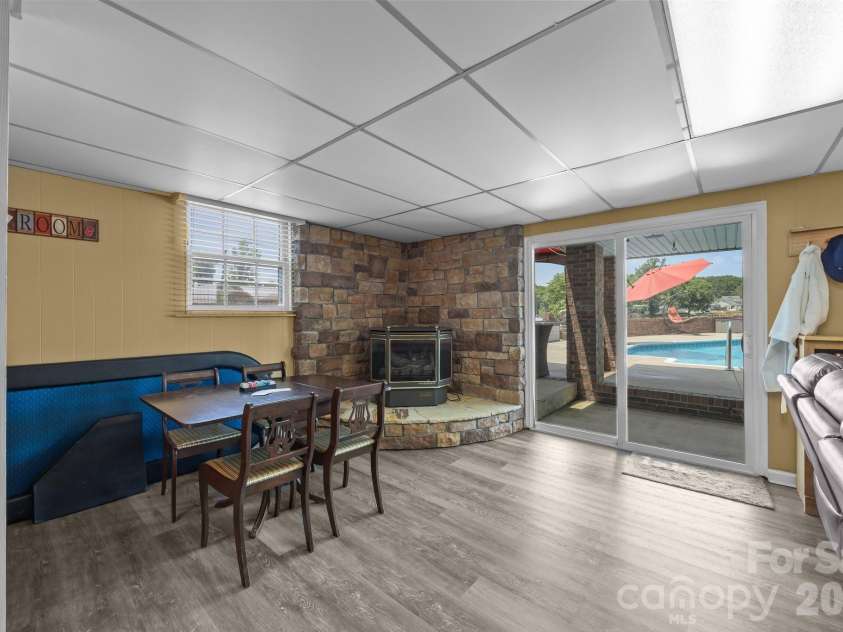 1017 Holloway Church Road, Lexington, NC 27292.  MLS# CAR4266201, YatesRealty ID 21426. 