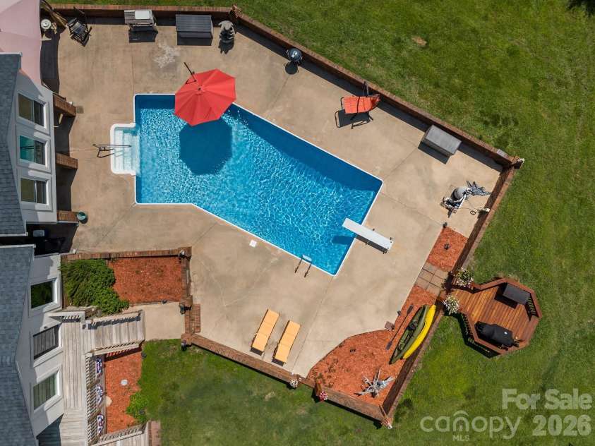 1017 Holloway Church Road, Lexington, NC 27292.  MLS# CAR4266201, YatesRealty ID 21426. 