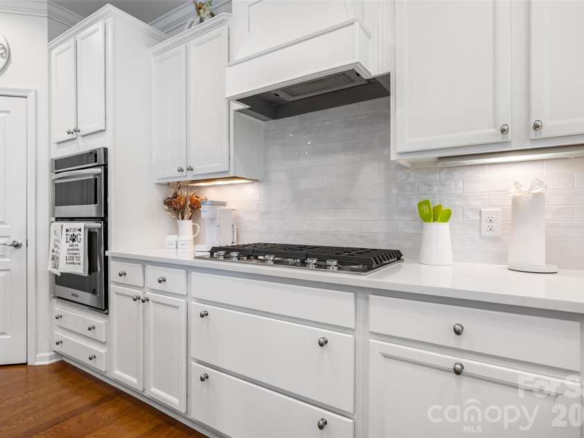 6174 Jack Thomas Drive, Fort Mill, SC 29707.  MLS# CAR4369429, YatesRealty ID 21426. 