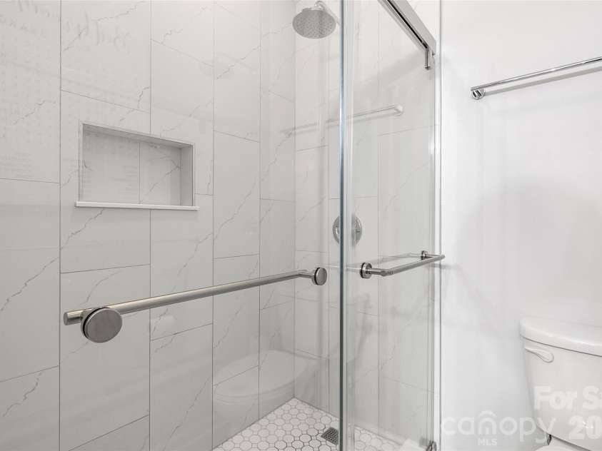 6174 Jack Thomas Drive, Fort Mill, SC 29707.  MLS# CAR4369429, YatesRealty ID 21426. 