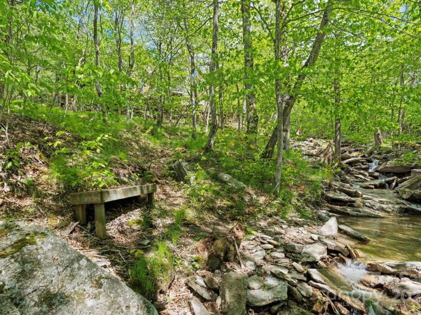 140 Spruce Hollow Road, Beech Mountain, NC 28604.  MLS# CAR4263469, YatesRealty ID 21427. 