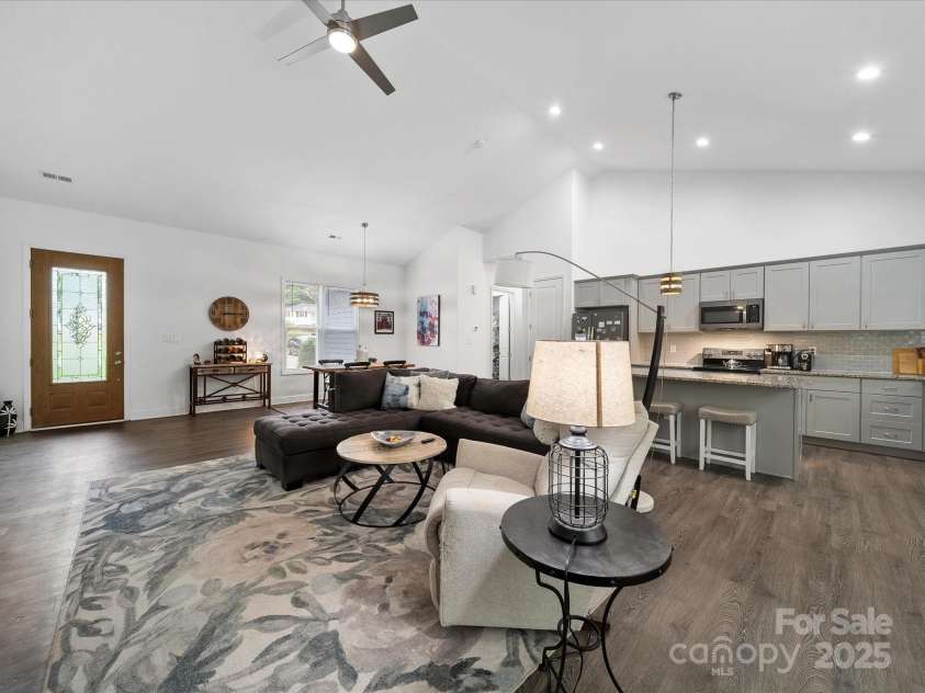 11104 Pine Grove Avenue, Mint Hill, NC 28227.  MLS# CAR4248082, YatesRealty ID 21428. 