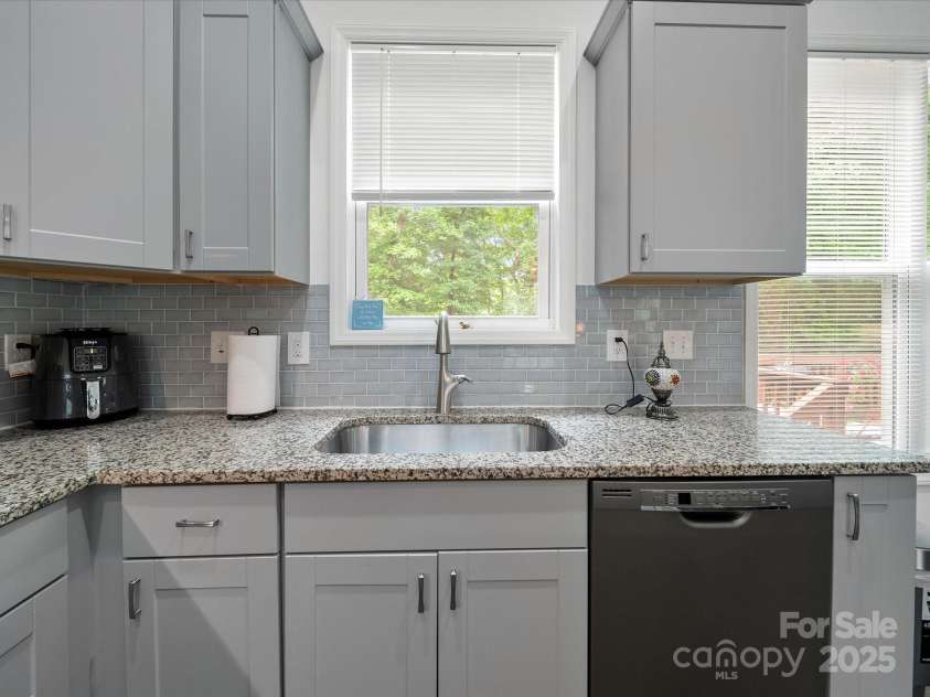 11104 Pine Grove Avenue, Mint Hill, NC 28227.  MLS# CAR4248082, YatesRealty ID 21428. 