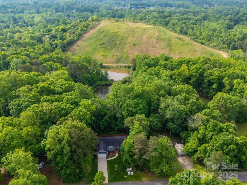 11104 Pine Grove Avenue, Mint Hill, NC 28227.  MLS# CAR4248082, YatesRealty ID 21428. 