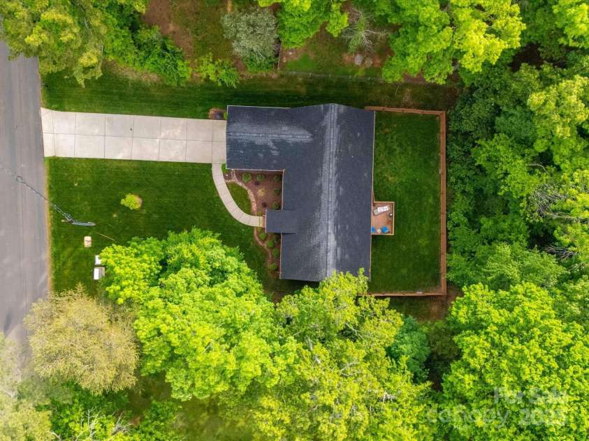 11104 Pine Grove Avenue, Mint Hill, NC 28227.  MLS# CAR4248082, YatesRealty ID 21428. 